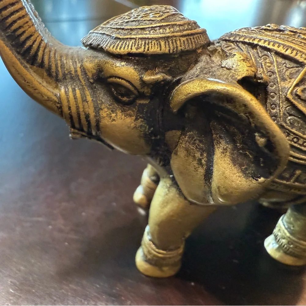 Ornate Asian Small Bronze‎ color Elephant Figurine